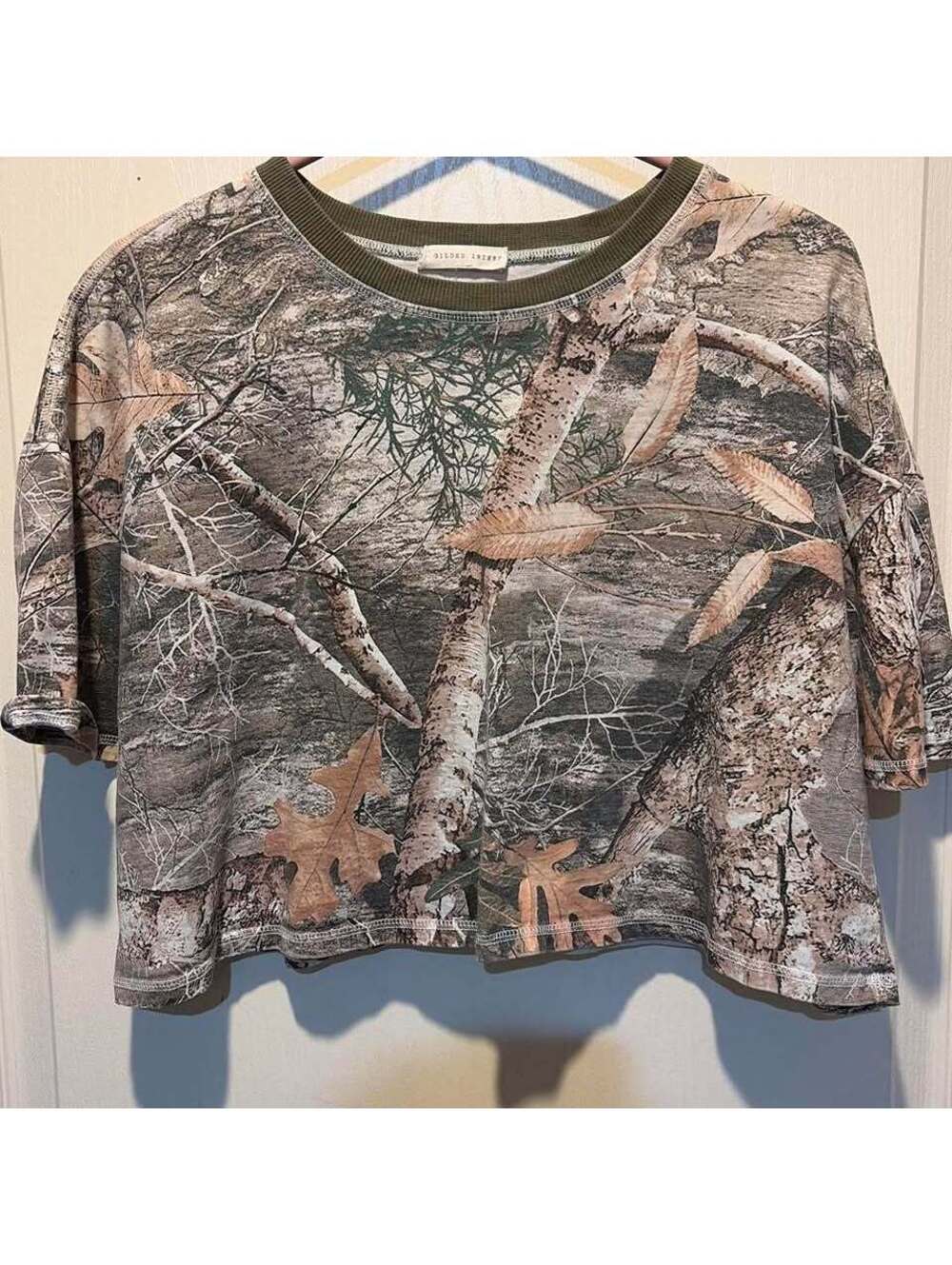 Gilded-intent Women's multi Crop-top